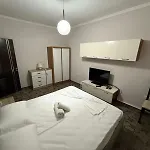 Apartment Ranias *