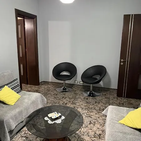 Ranias Διαμέρισμα Μπεράτ